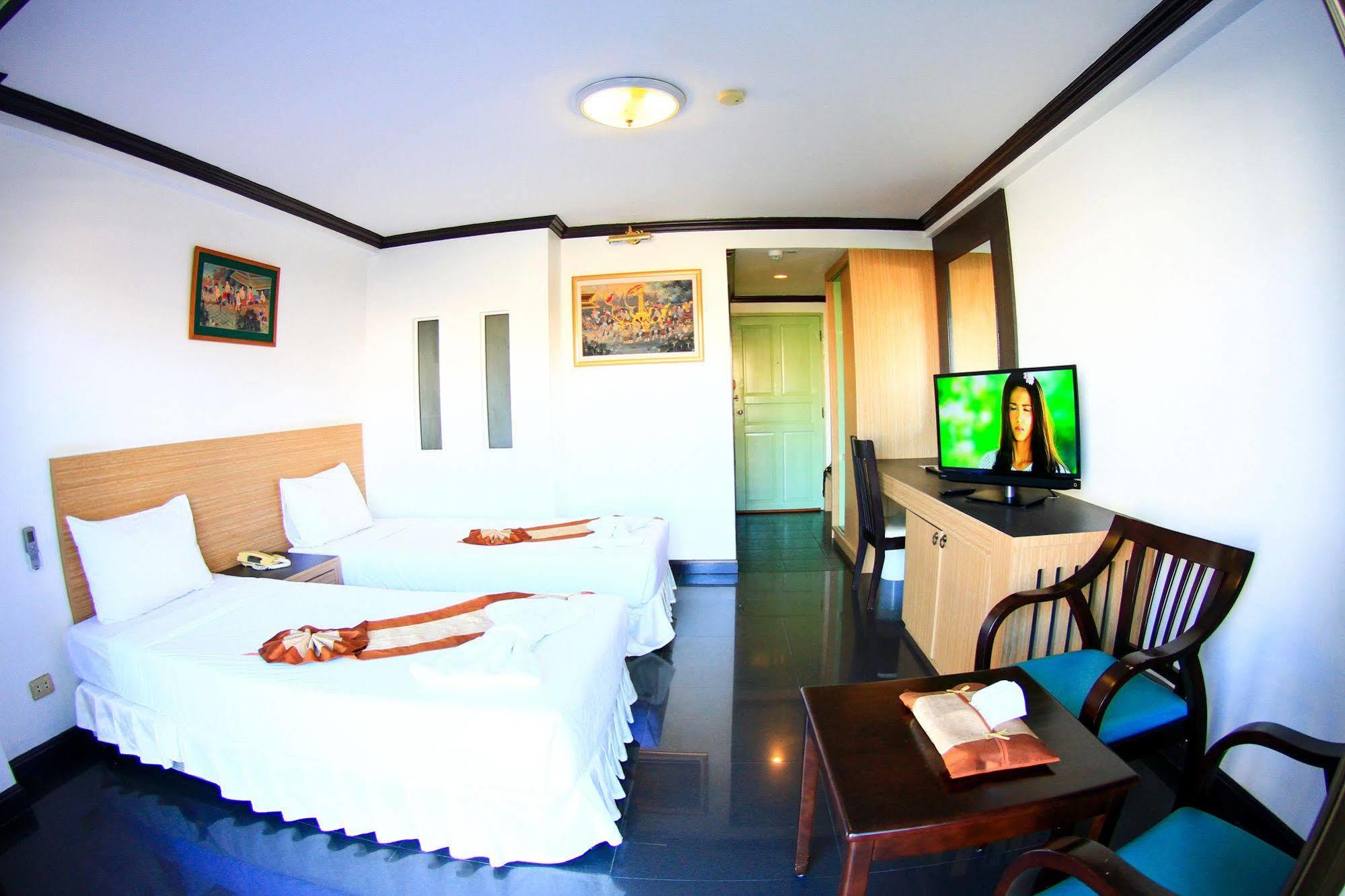 Tanawit Hotel & Spa HHQ Exterior photo