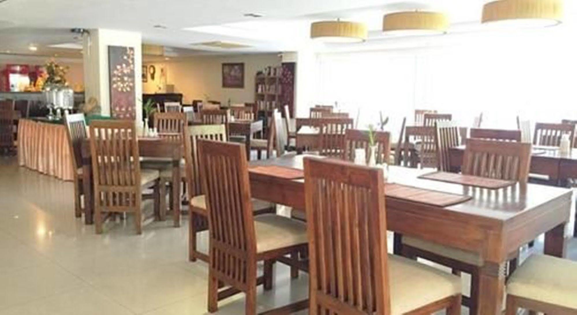 Tanawit Hotel & Spa HHQ Exterior photo